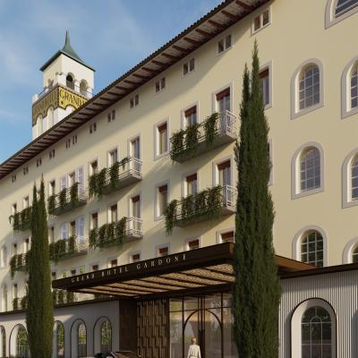 Lxr Grandhotelgardone Entrance Courtesy Of De.tales
